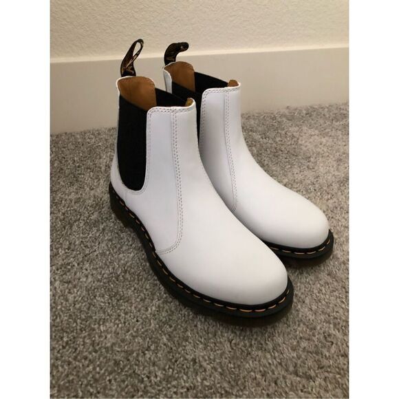 Dr Martens Women's 2976 Bex Smooth Leather Chelsea Boots size 10 - Picture 1 of 9